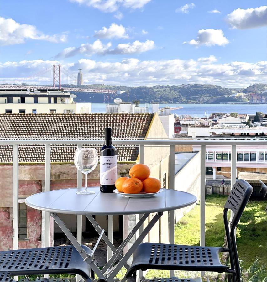 Apartment Ajuda Tagus River View Lisbon Luaran gambar