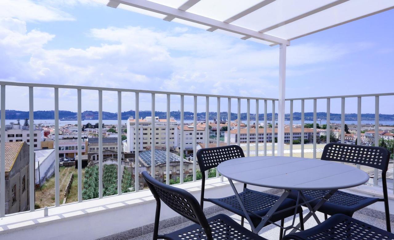 Apartment Ajuda Tagus River View Lisbon Luaran gambar